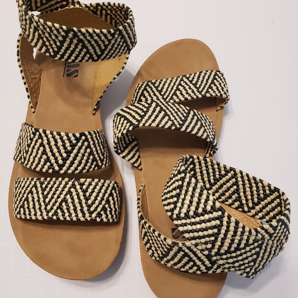 AMS Tulisa-2 Sandals - Picture 3 of 5